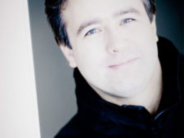 ALEXEI VOLODIN inaugurează noul pian de concerte „Steinway” al Sălii Radio