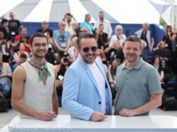 Filmul românesc „Trei kilometri până la capătul lumii” a câştigat premiul Queer Palm la festivalul de la Cannes